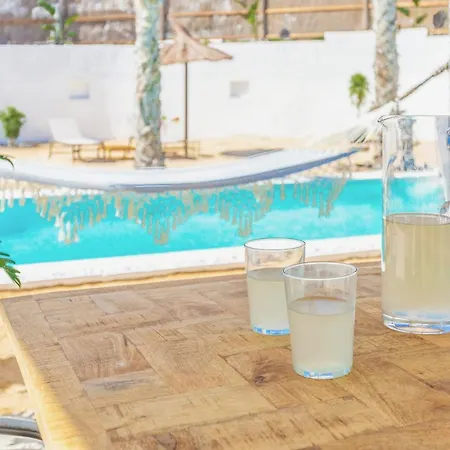 Villa Boutique By Lanzarote Retreats - Private Pool - 1 Min Walk To Sea Pool *
