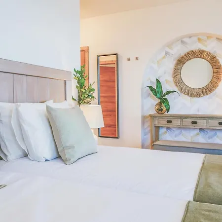 Boutique By Lanzarote Retreats - Private Pool - 1 Min Walk To Sea Pool Villa Charco del Palo